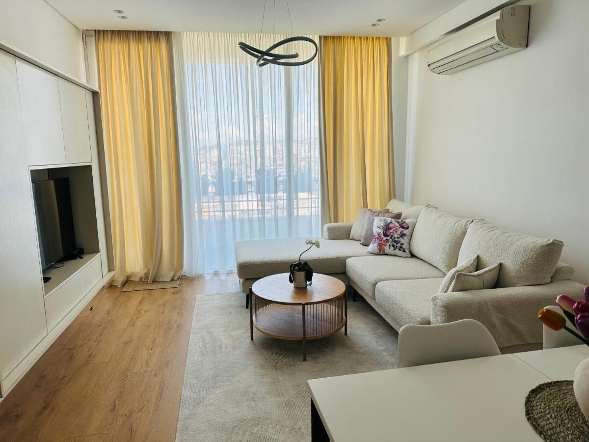 Madalin Seaside Apartment Vlorë Exterior foto