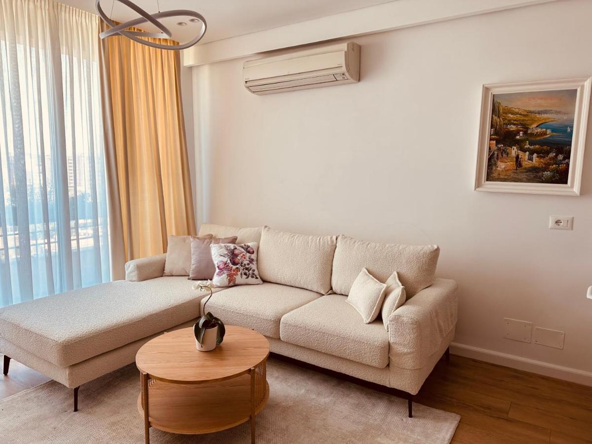Madalin Seaside Apartment Vlorë Exterior foto